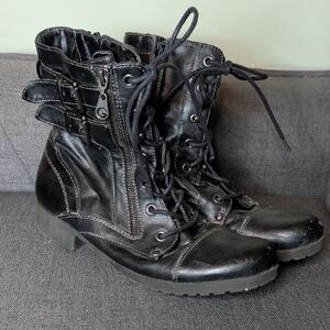 Guess Combat Boots